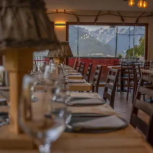 https://una-finestra-sulle-alpi.it-lombardy.com